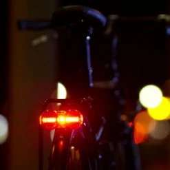 B&M Busch & Müller - Toplight Flat S - Feu Arrière Pour Vélo électrique 321/5ASDC0211 - 321/8ASDC0211 -VTT Soldes busch muller toplight flat s feu arriere pour velo electrique e 1422uxzYMEIytVJv5 3840x2160