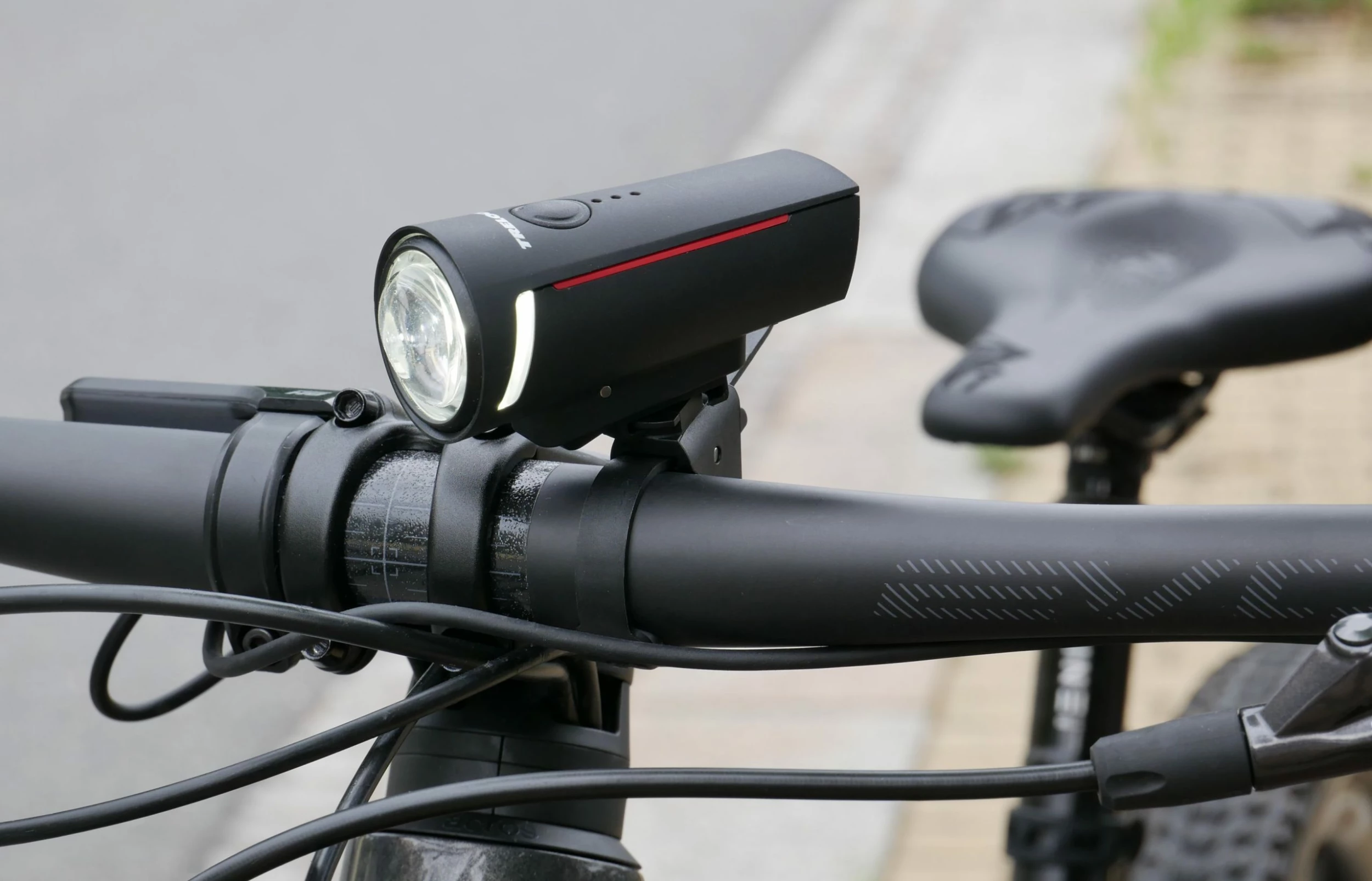 Trelock - Set D'éclairages Avant/arrière LS 300 I-GO Vector & LS 740 I-GO 5 Trelock - Set D'éclairages Avant/arrière LS 300 I-GO Vector & LS 740 I-GO – Image 3