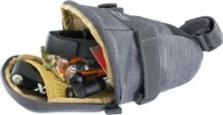 Evoc - Sacoche De Selle "Tour" 1L -VTT Soldes evoc sacoche de selle tour 1 l ouverte 3840x2160