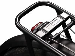 Lupine - Feu Arrière C14 G Pour Vélo électrique (montage Sur Porte-bagages Arrière) -VTT Soldes lupine feu arriere c14 g pour vae montage porte bagages arriere detail 2 3840x2160