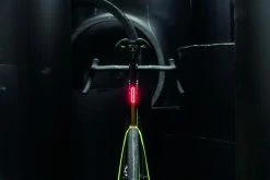 Supernova - Feu Arrière TL3 PRO Avec Feu Stop Et Signal De Freinage D'urgence 8 Supernova - Feu Arrière TL3 PRO Avec Feu Stop Et Signal De Freinage D'urgence -VTT Soldes supernova feu arriere tl3 pro 2 3840x2160